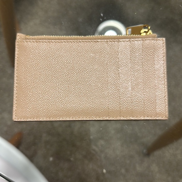 YSL Card Case- CASSANDRE MATELASSÉ FRAGMENTS CARD CASE IN GRAIN DE POUDRE LEATHE - Picture 2 of 4